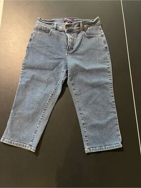 NYDJ Light Blue Denim Capri Jeans